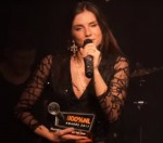 Maan wint de 100% NL Award Muziekmoment van het Jaar!